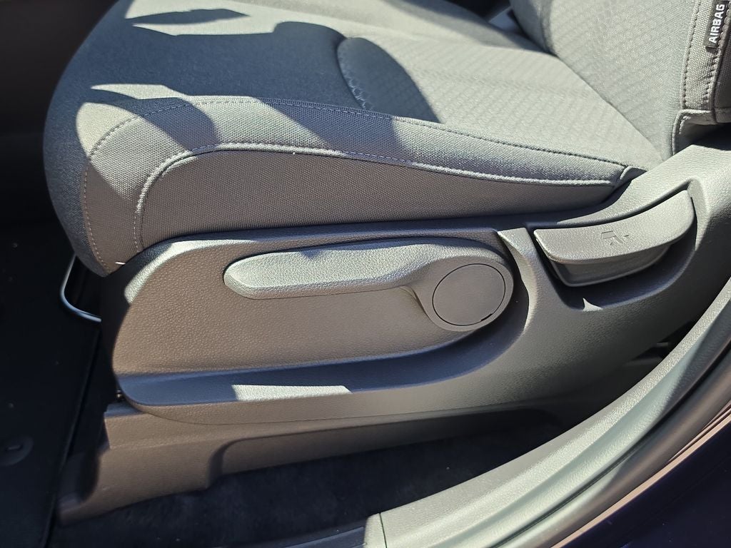 2027 Kia Carnival LX