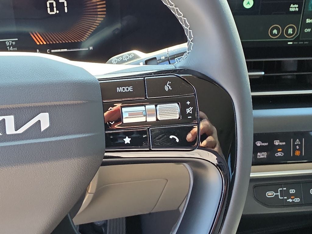 2027 Kia Carnival LX