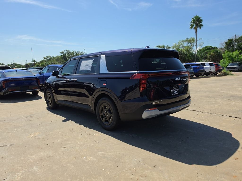 2027 Kia Carnival LX
