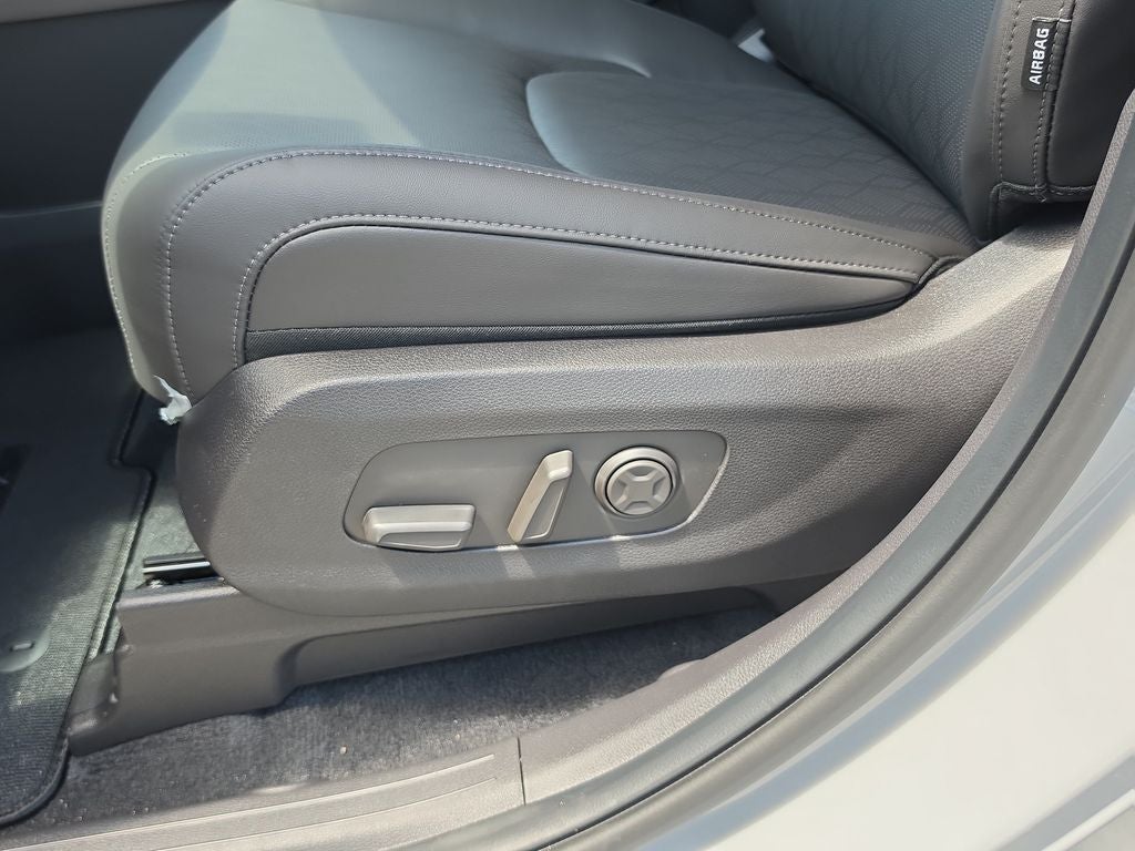 2027 Kia Carnival LXS