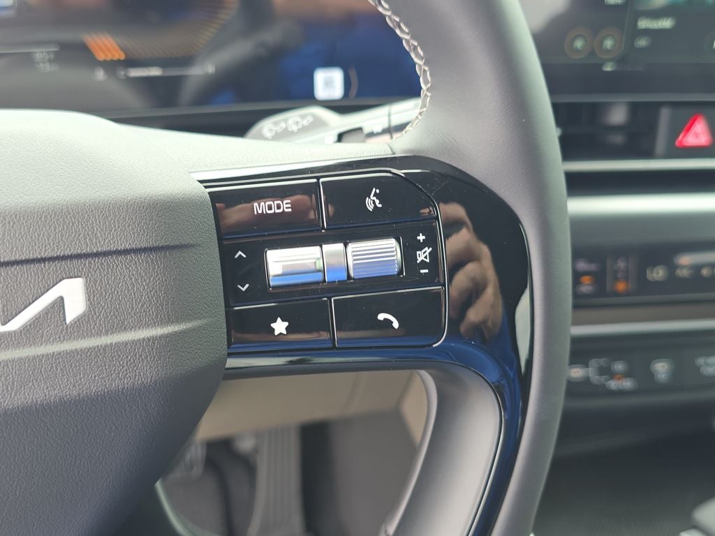 2027 Kia Carnival LXS