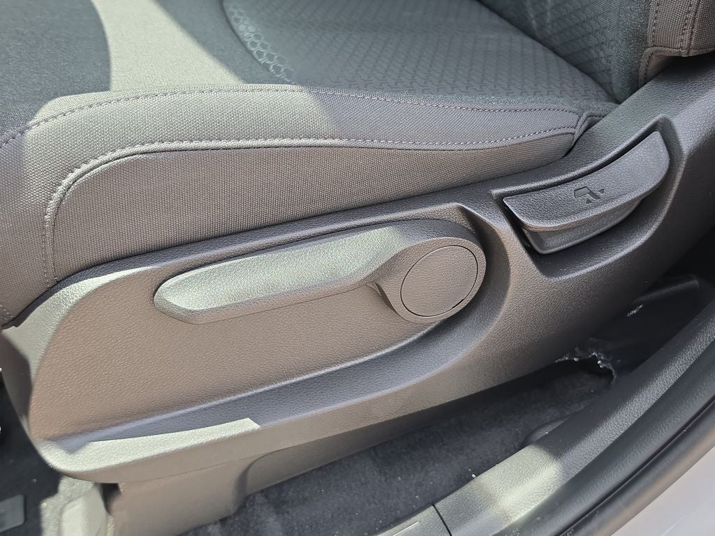 2027 Kia Carnival LX