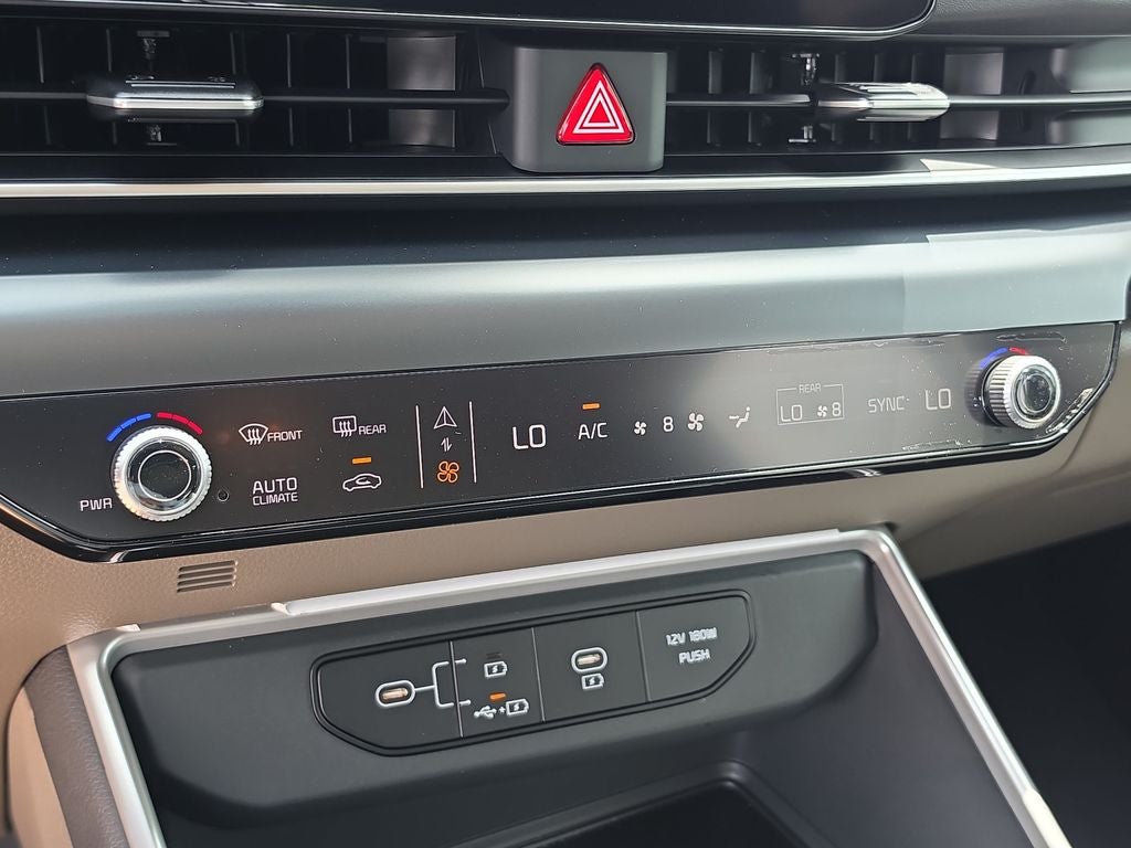 2027 Kia Carnival LX
