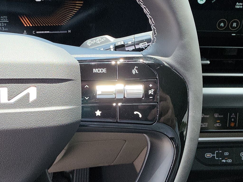 2027 Kia Carnival LX
