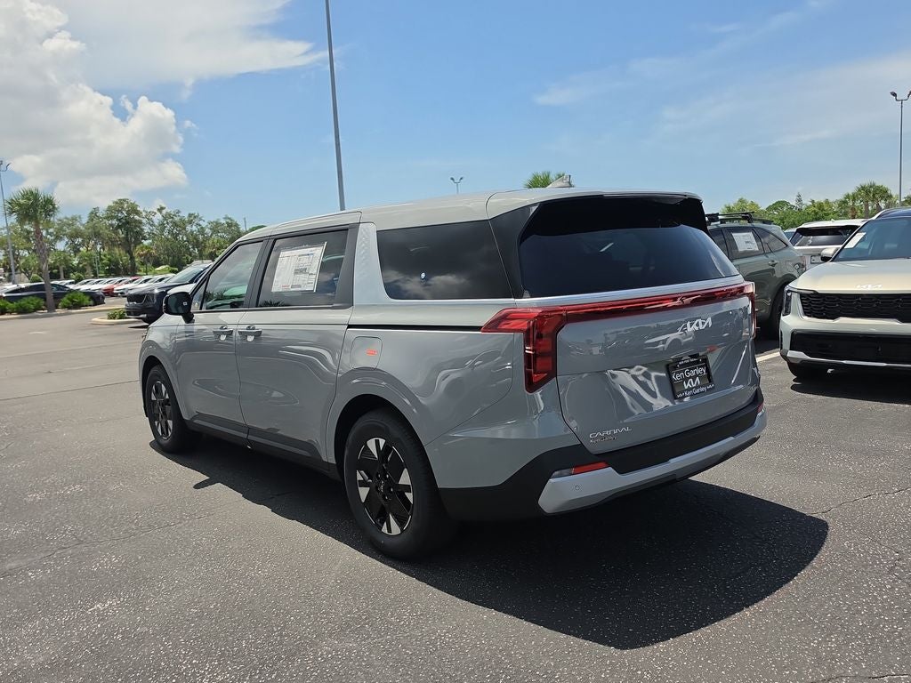 2027 Kia Carnival Hybrid LXS