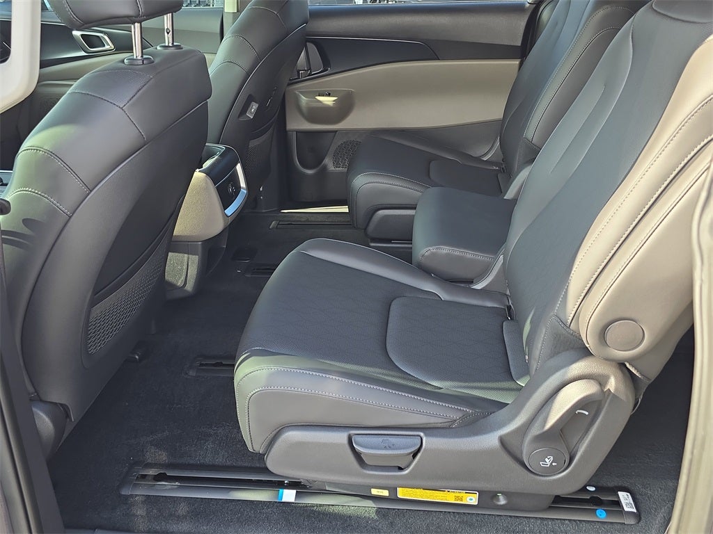 2026 Kia Carnival Hybrid LXS