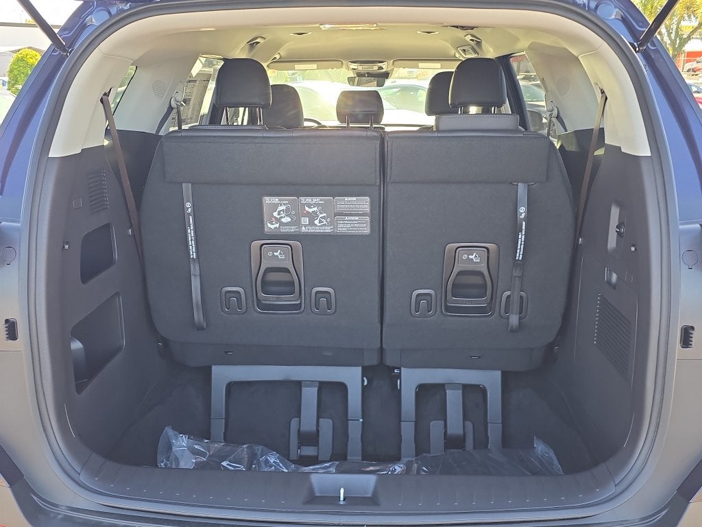 2027 Kia Carnival Hybrid LXS