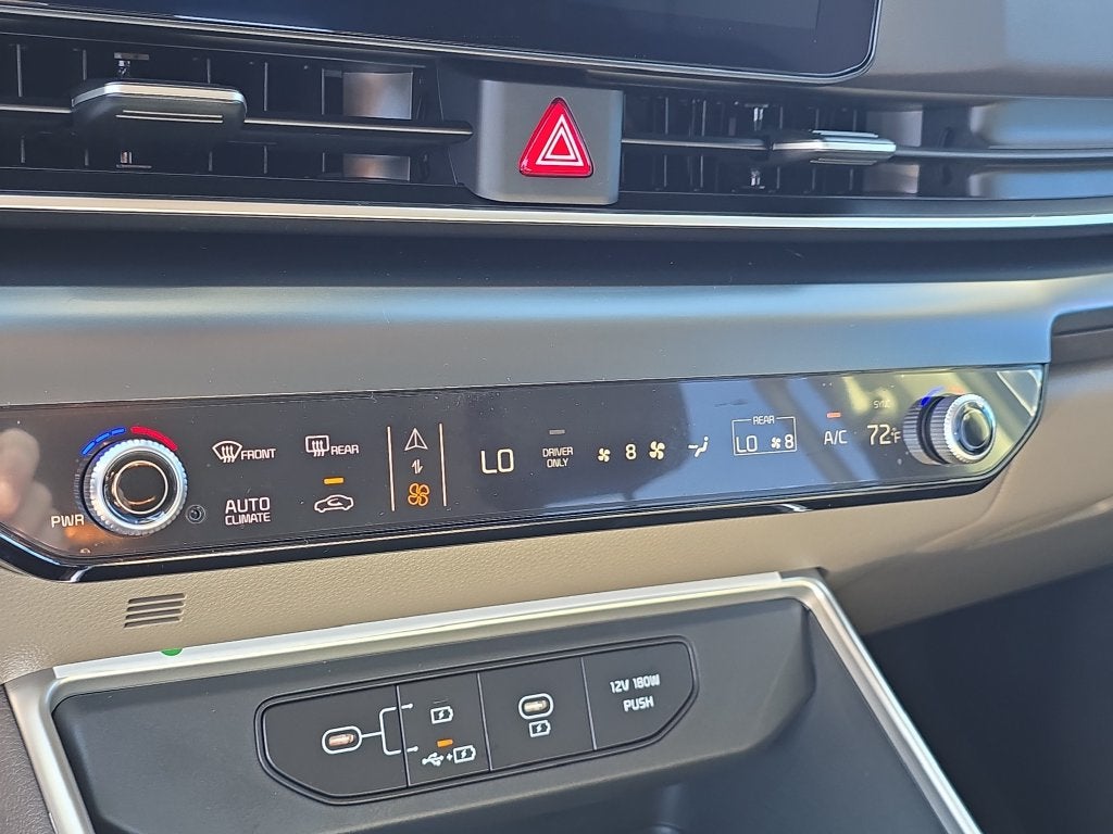 2027 Kia Carnival Hybrid LXS