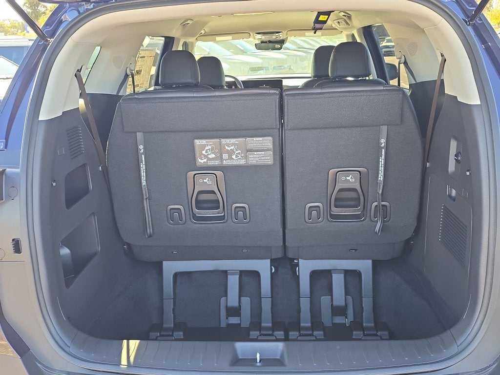2027 Kia Carnival Hybrid LXS