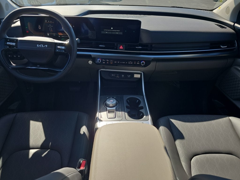 2027 Kia Carnival Hybrid LXS