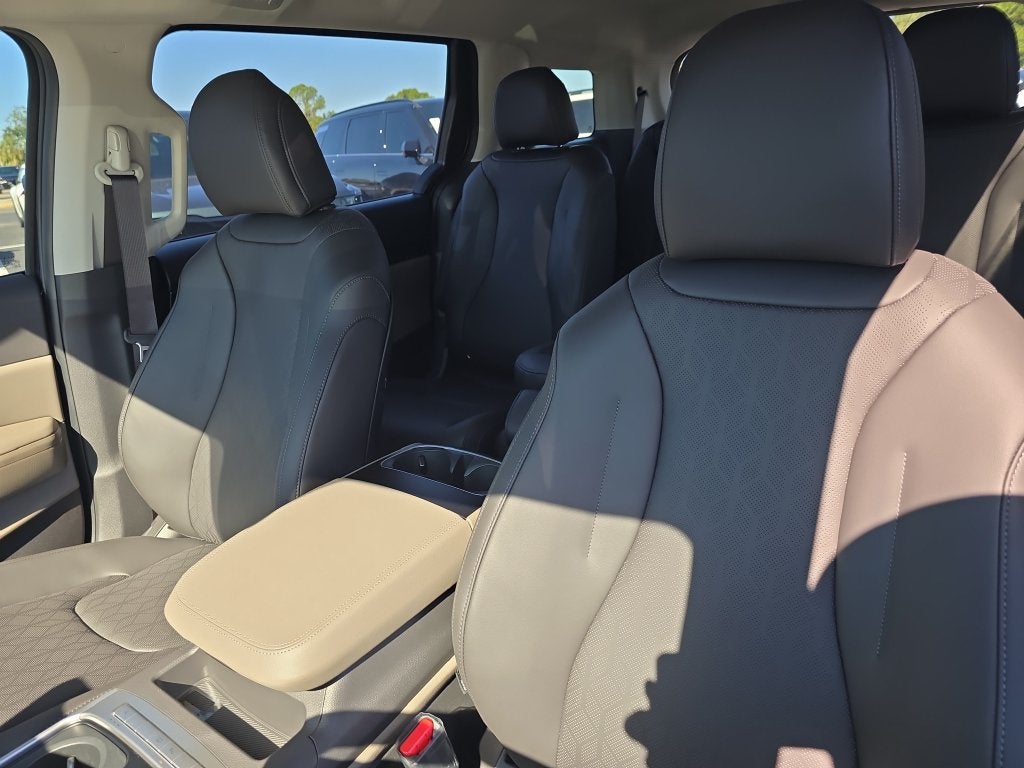 2027 Kia Carnival Hybrid LXS