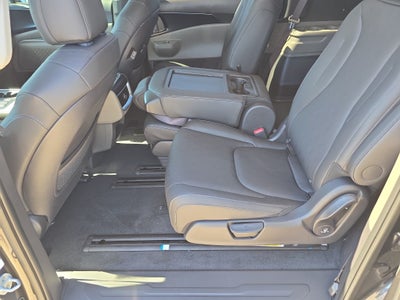 2027 Kia Carnival Hybrid LXS