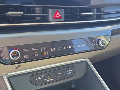 2027 Kia Carnival Hybrid LXS