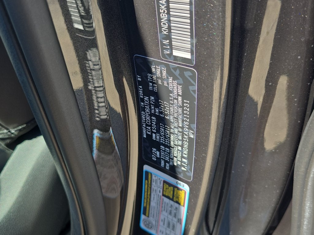 2027 Kia Carnival Hybrid LXS