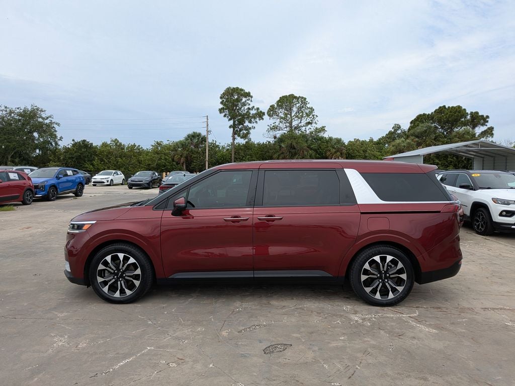 2024 Kia Carnival EX