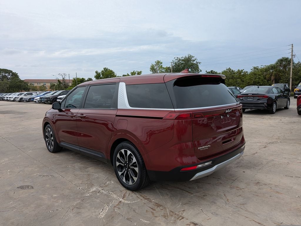 2024 Kia Carnival EX