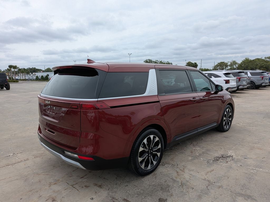 2024 Kia Carnival EX
