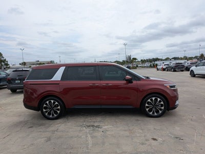 2024 Kia Carnival EX