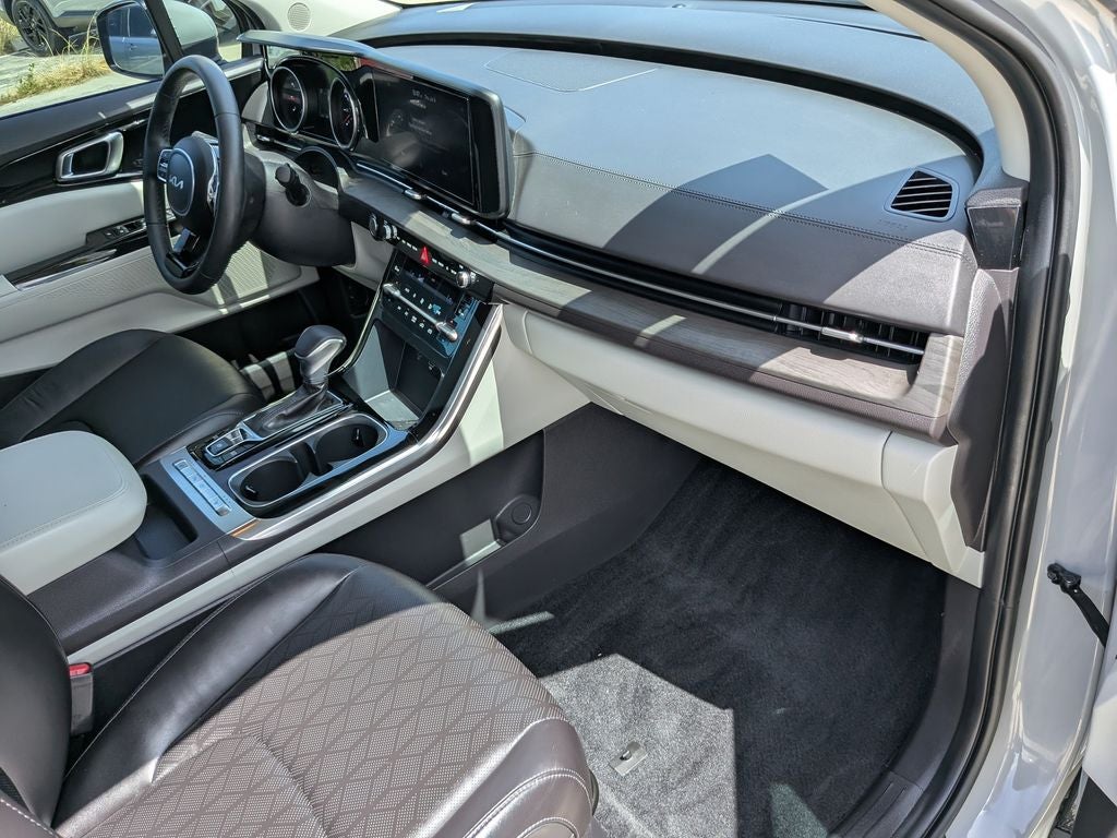 2024 Kia Carnival EX
