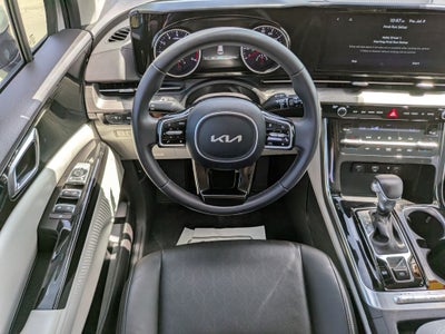 2024 Kia Carnival EX