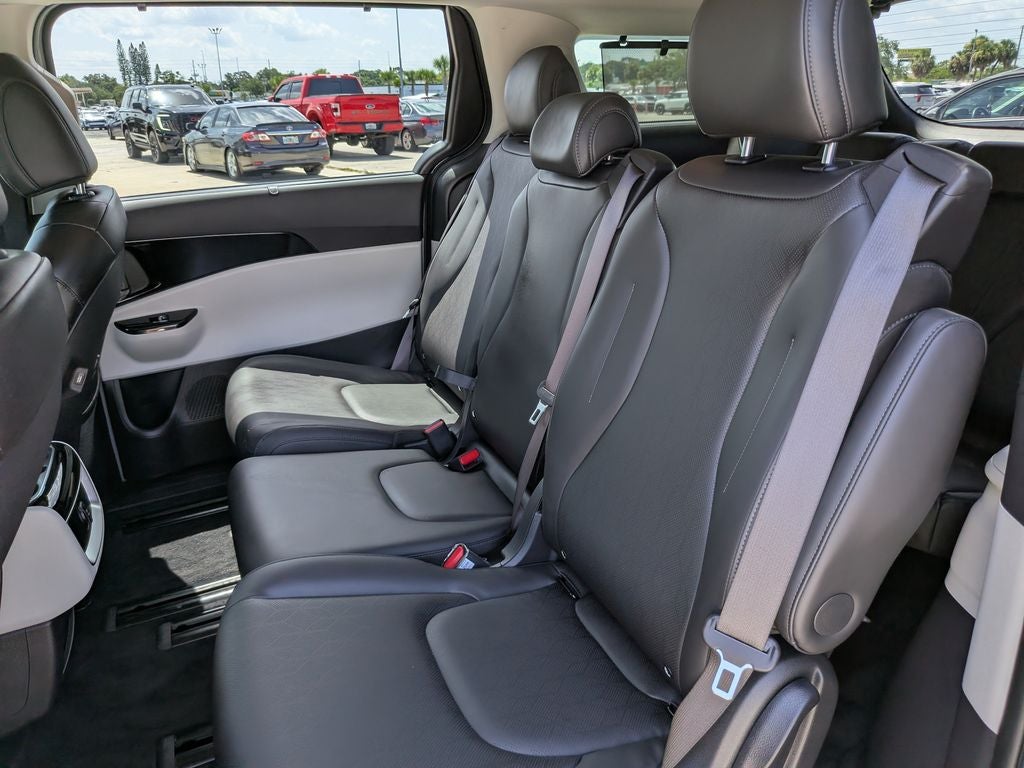 2024 Kia Carnival EX
