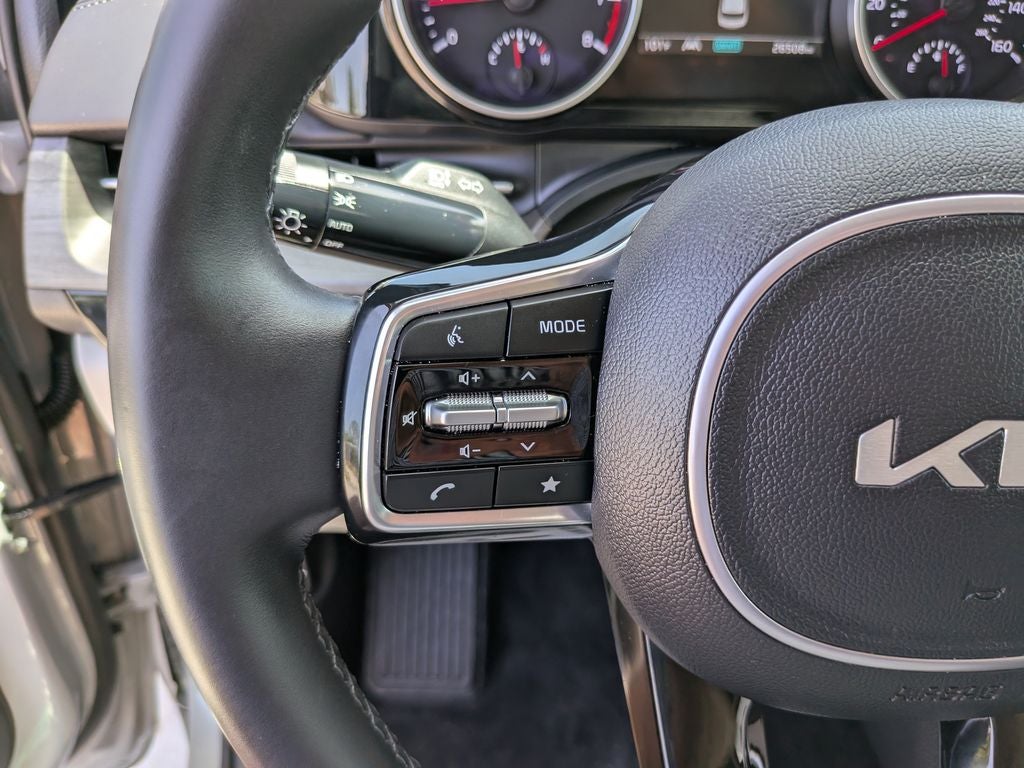 2024 Kia Carnival EX