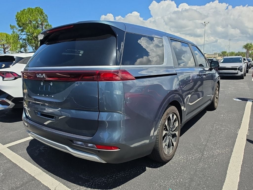 2022 Kia Carnival EX