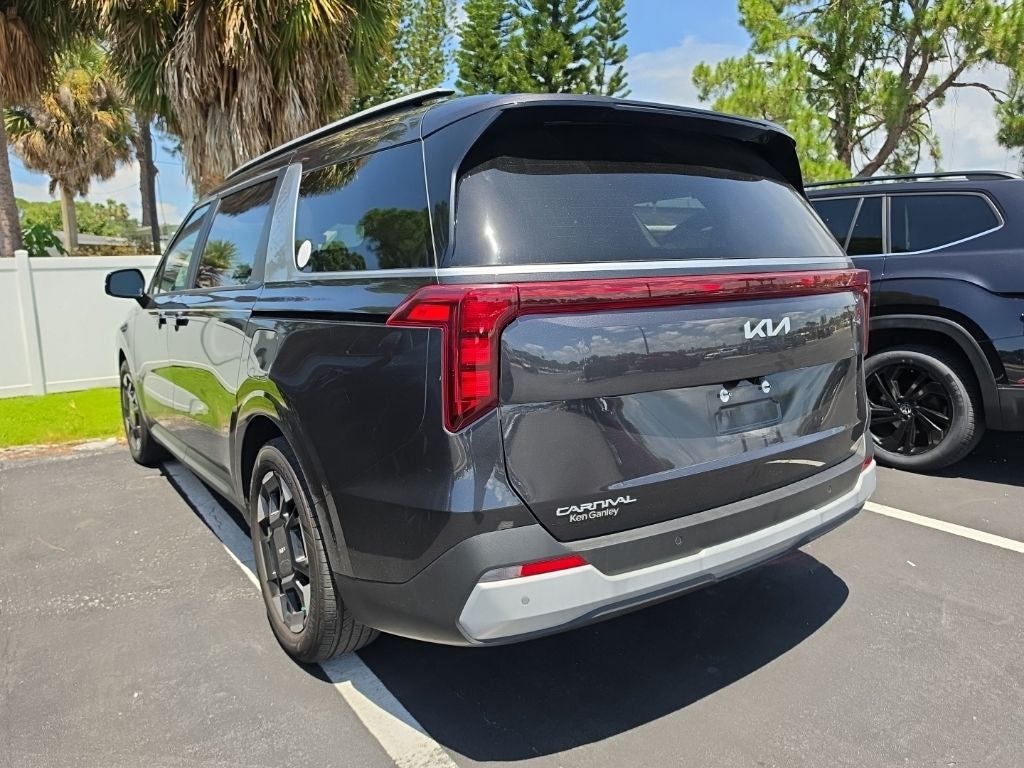 2025 Kia Carnival EX