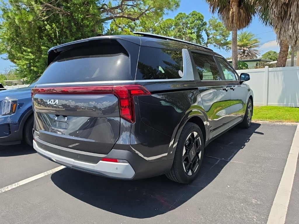 2025 Kia Carnival EX