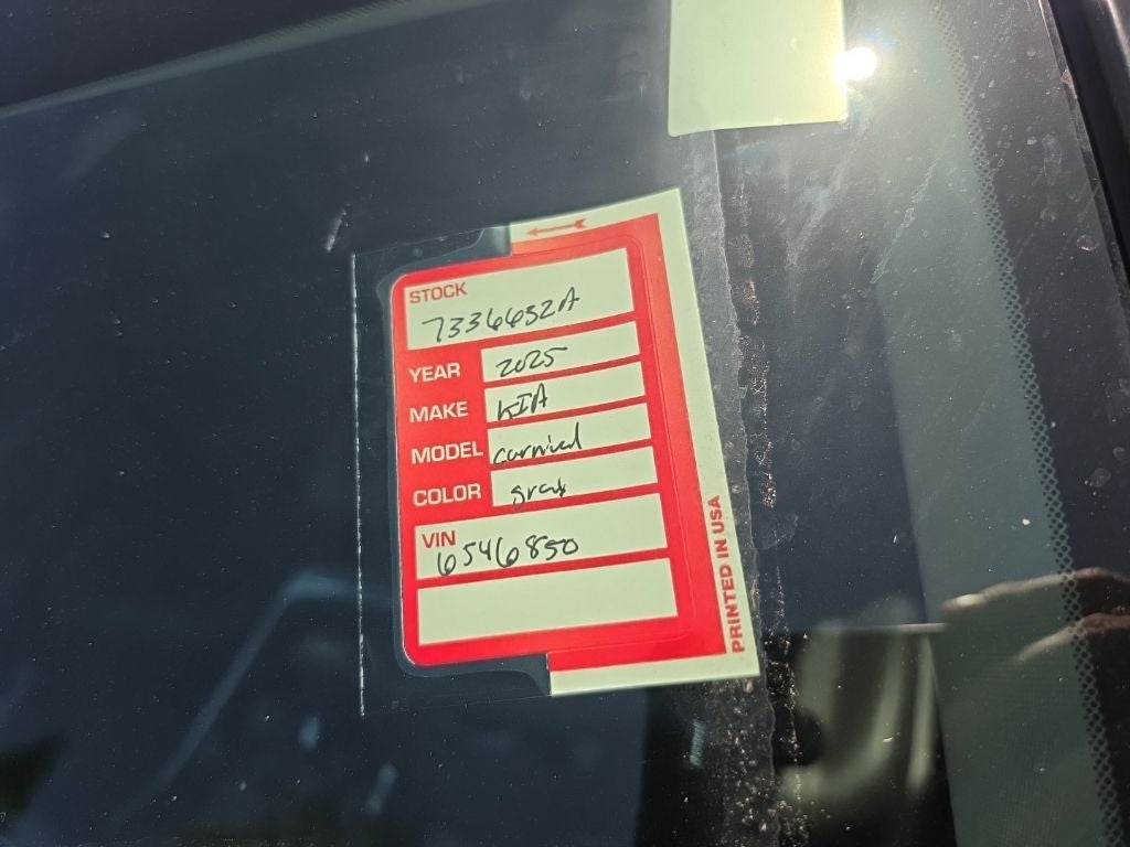 2025 Kia Carnival EX