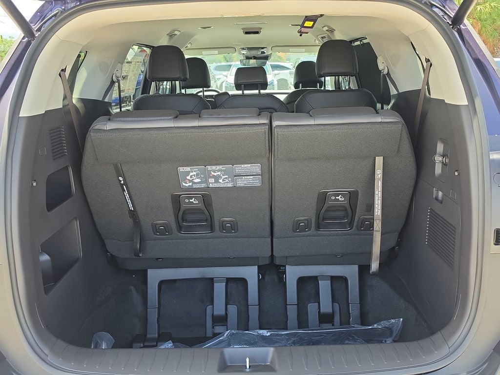 2027 Kia Carnival EX