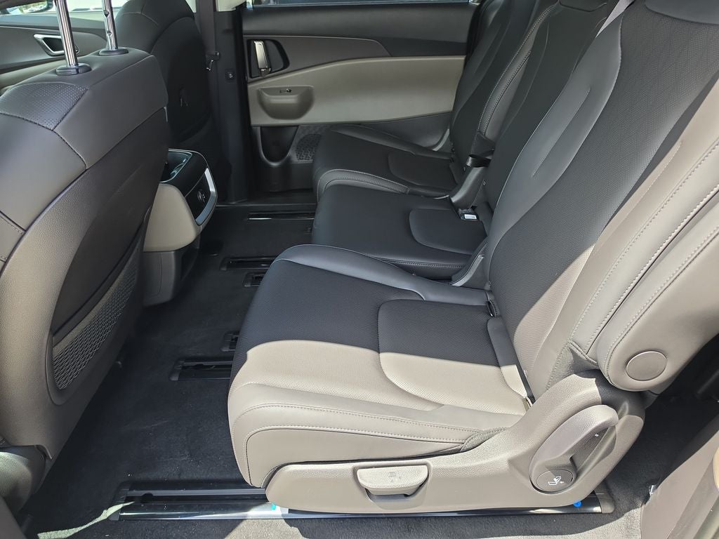 2027 Kia Carnival EX