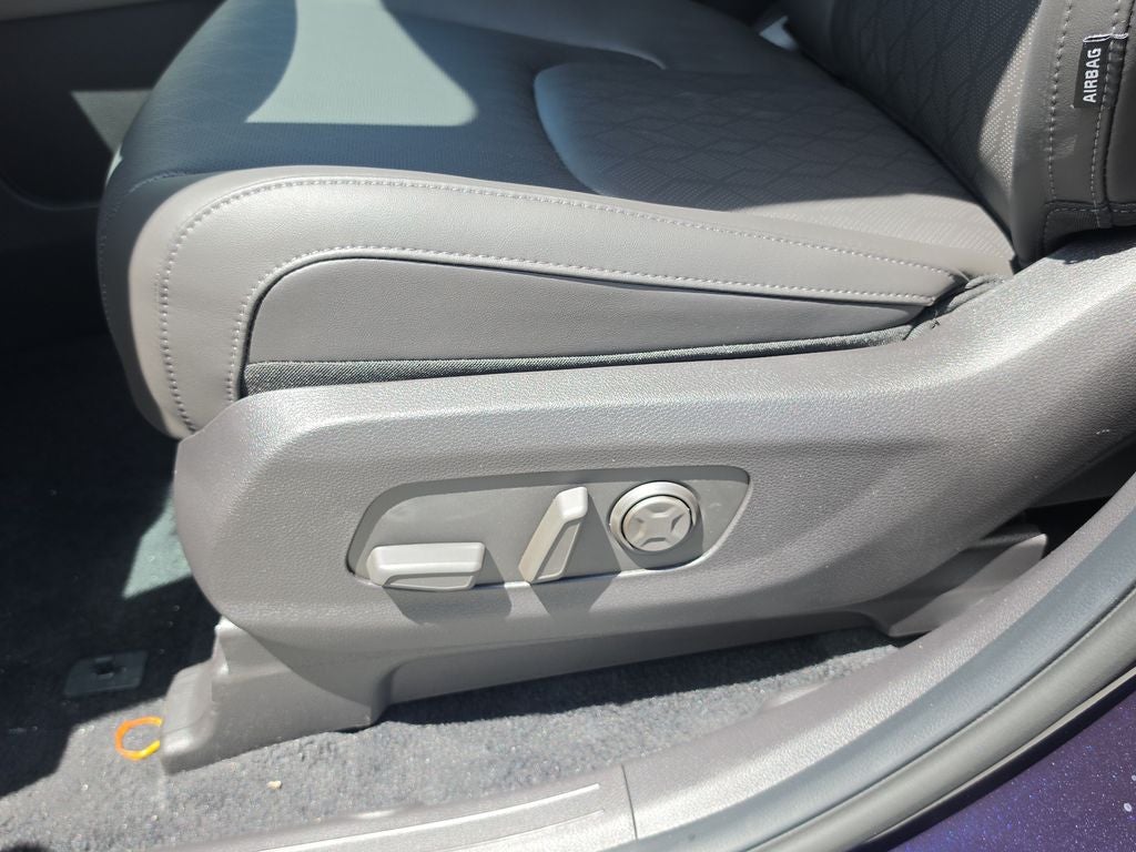 2027 Kia Carnival EX