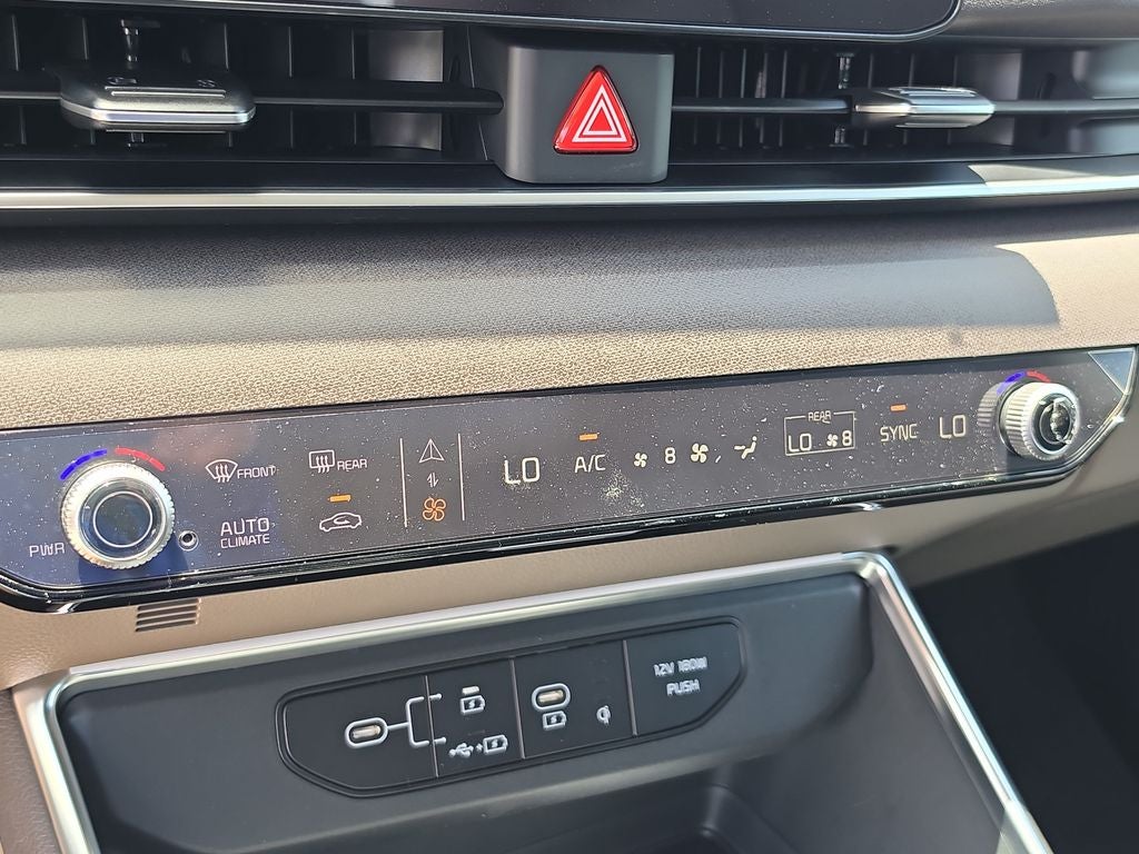 2027 Kia Carnival EX