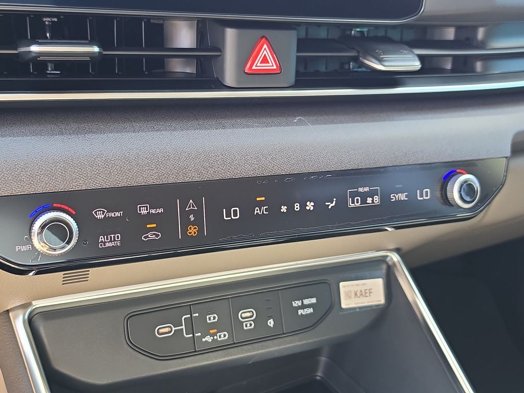 2027 Kia Carnival EX