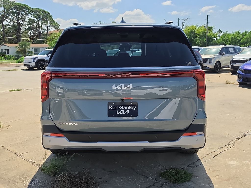 2027 Kia Carnival EX