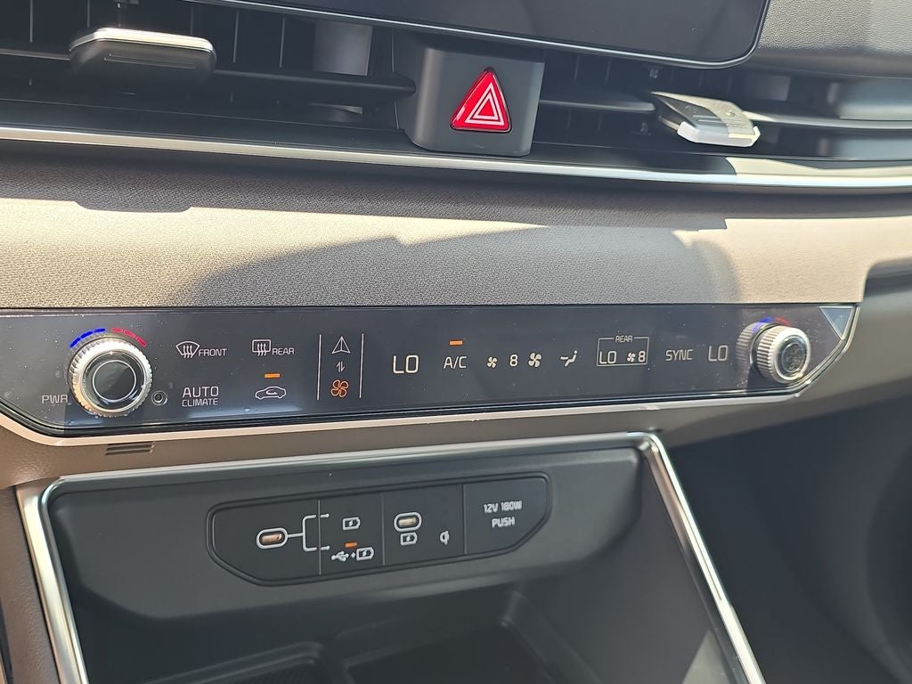 2027 Kia Carnival EX