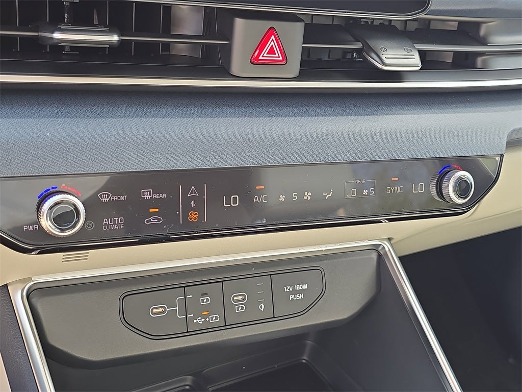 2026 Kia Carnival EX