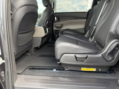 2027 Kia Carnival EX