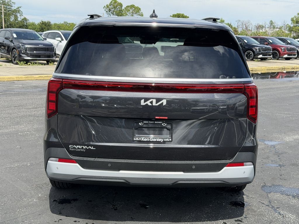 2027 Kia Carnival EX