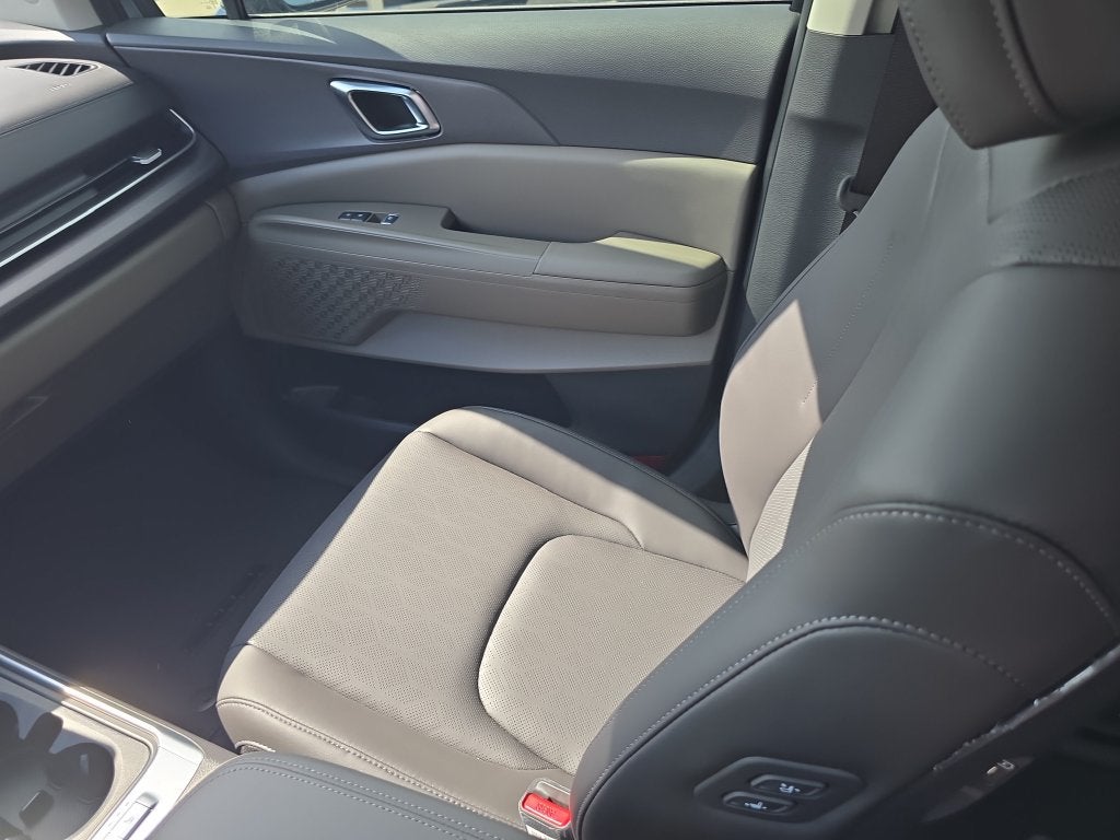 2027 Kia Carnival Hybrid EX