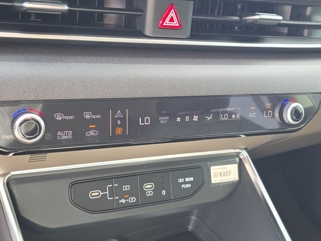 2027 Kia Carnival Hybrid EX