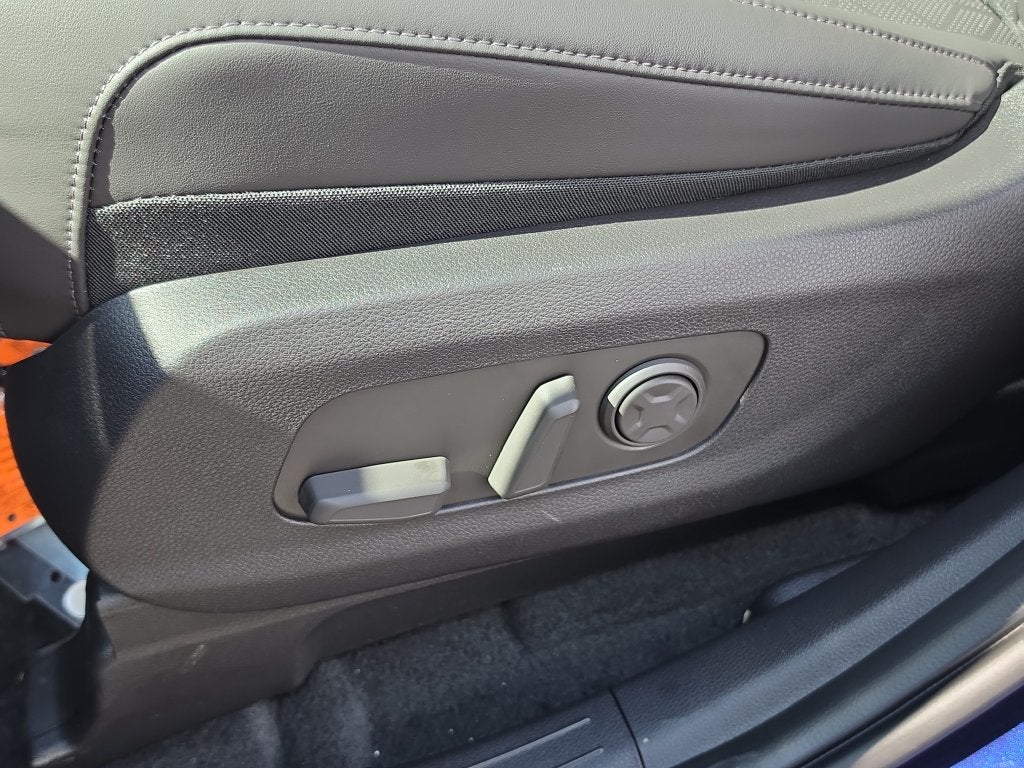 2027 Kia Carnival Hybrid EX
