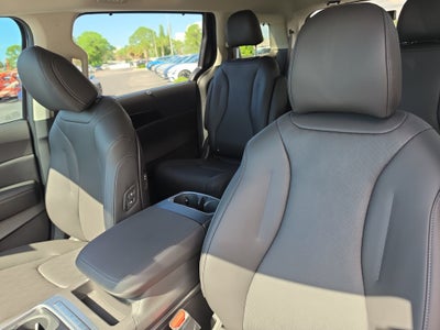 2027 Kia Carnival Hybrid EX