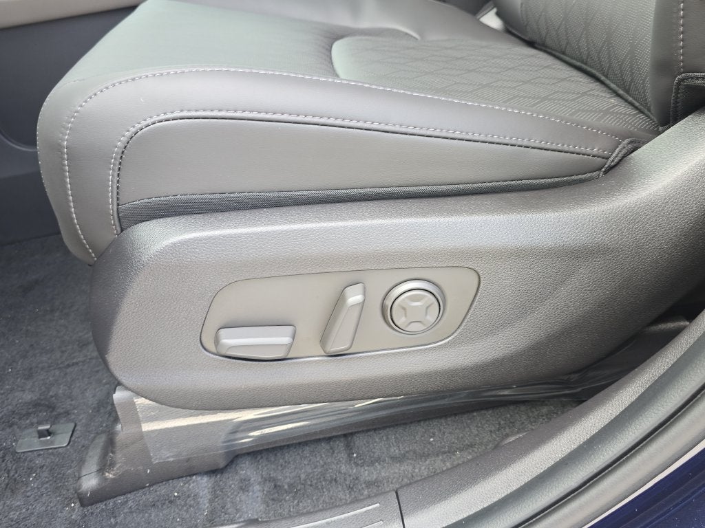 2027 Kia Carnival Hybrid EX