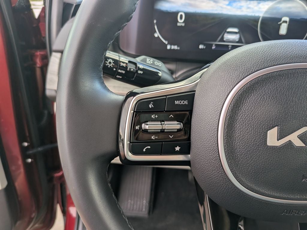 2024 Kia Carnival SX