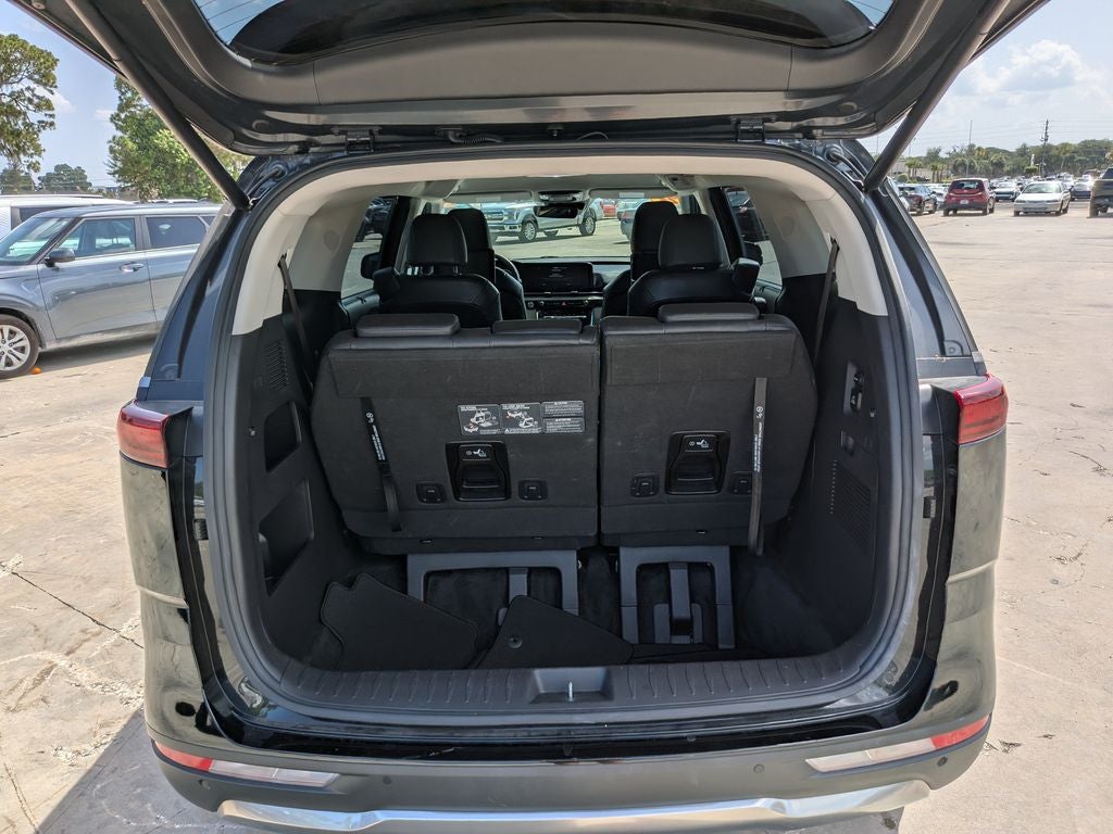 2023 Kia Carnival SX