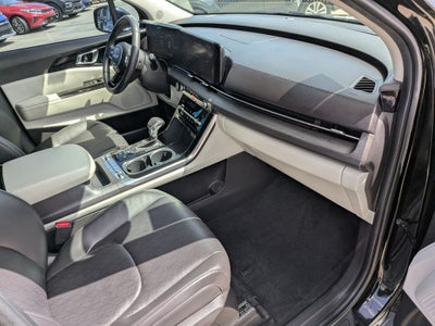 2023 Kia Carnival SX