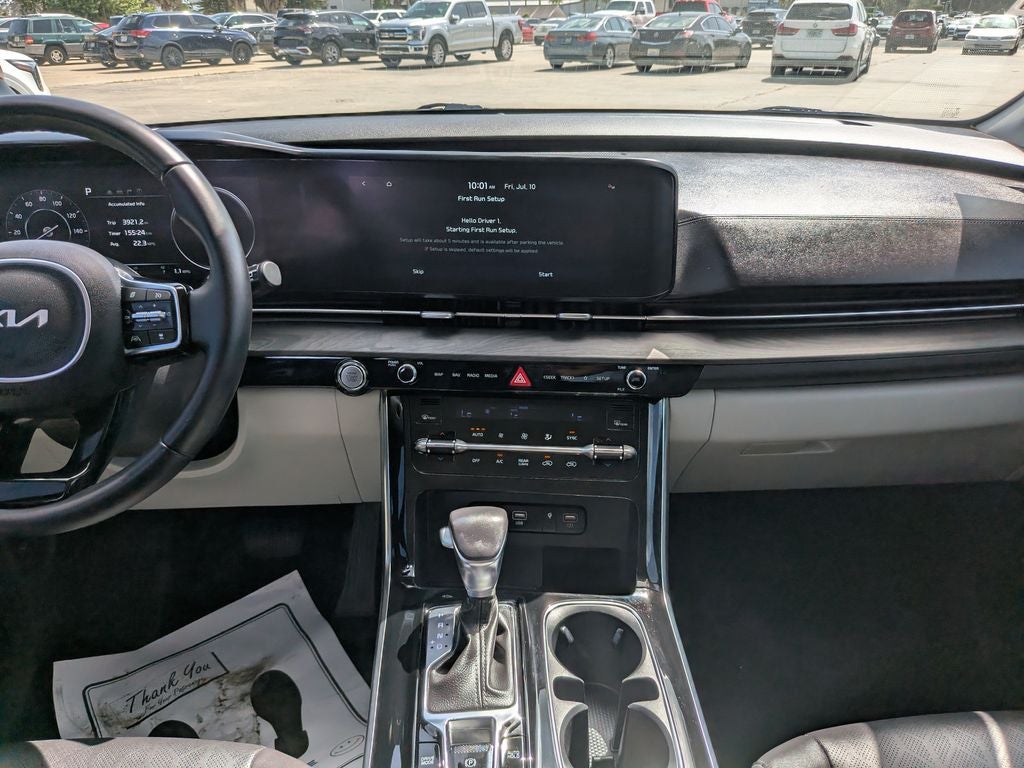 2023 Kia Carnival SX