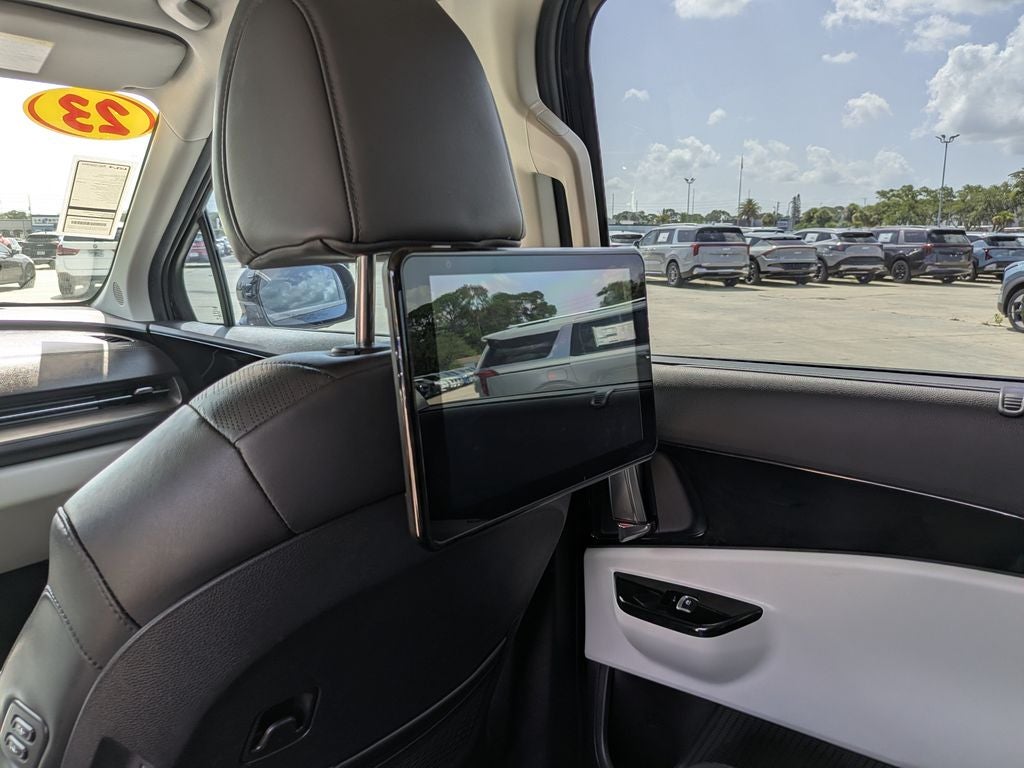 2023 Kia Carnival SX